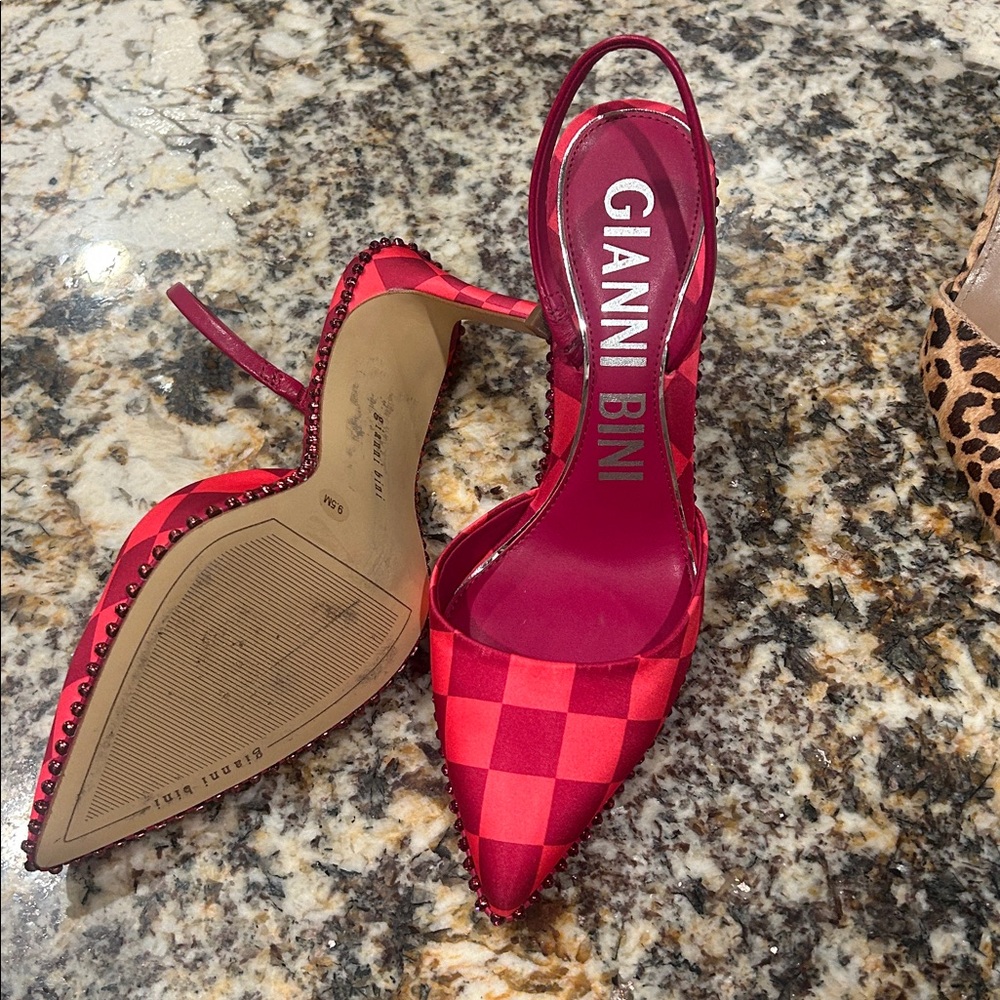 Gianni Bini Pink Checkered Slingback Heels Size 9.5 Pointed Toe Studded. - Picture 2 of 4